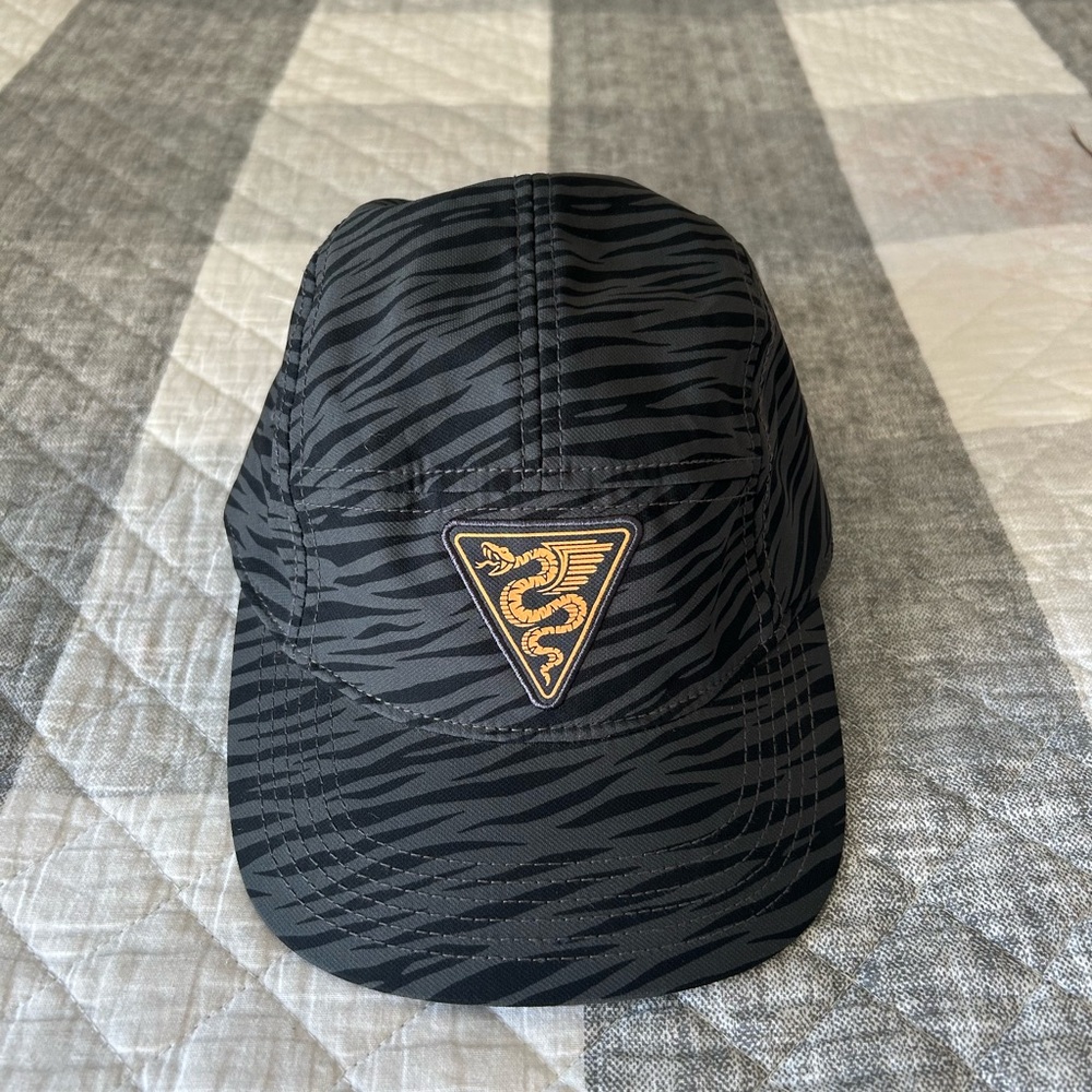 Nike AW84 Kobe Bryant Black Mamba 5 Panel Zebra Stripe Hat Cap Adjustable Strap